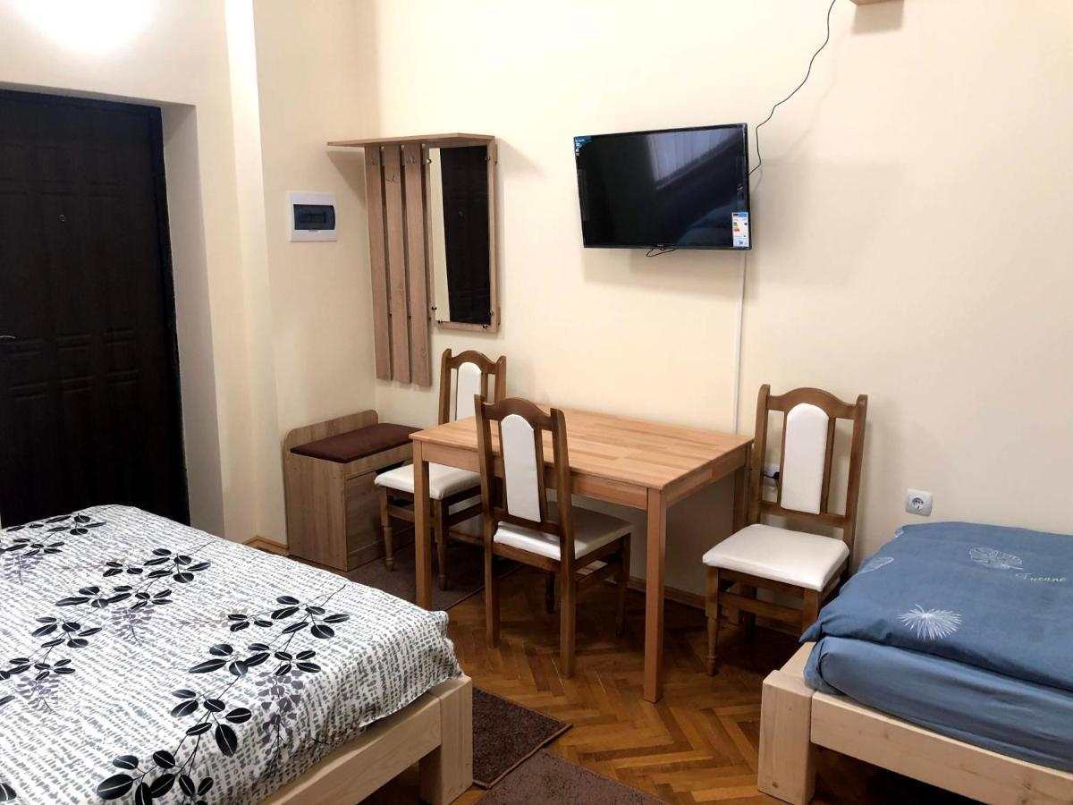 Gil Apartments, Korzo 7,2 Centre Uzjhorod Exteriör bild